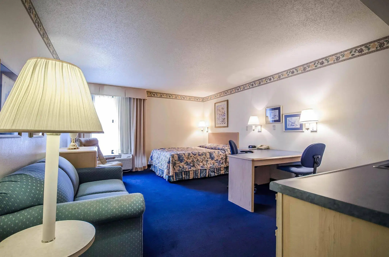 Clarion Inn & Suites Evansville Eastland Area
