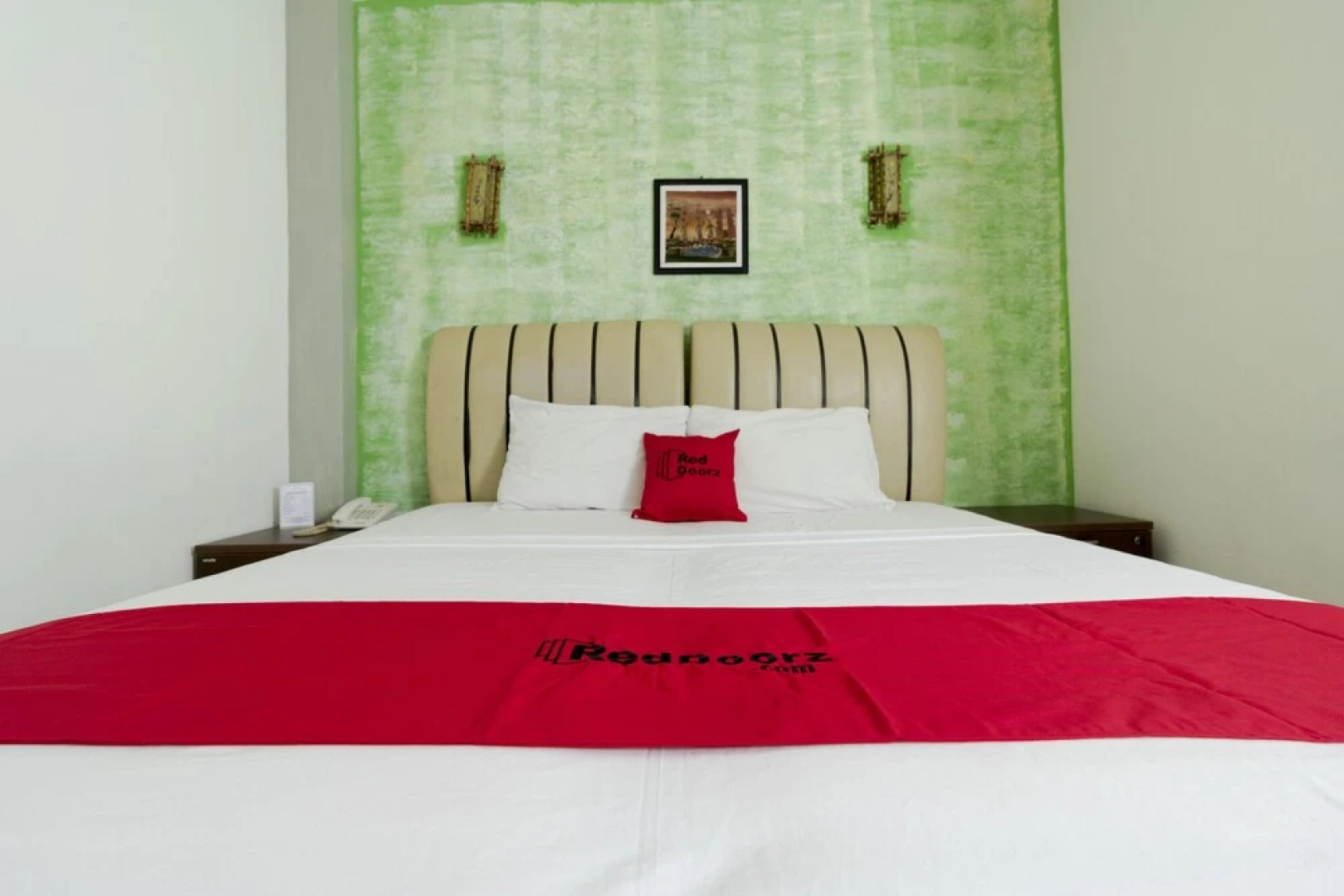 RedDoorz @ Megamendung