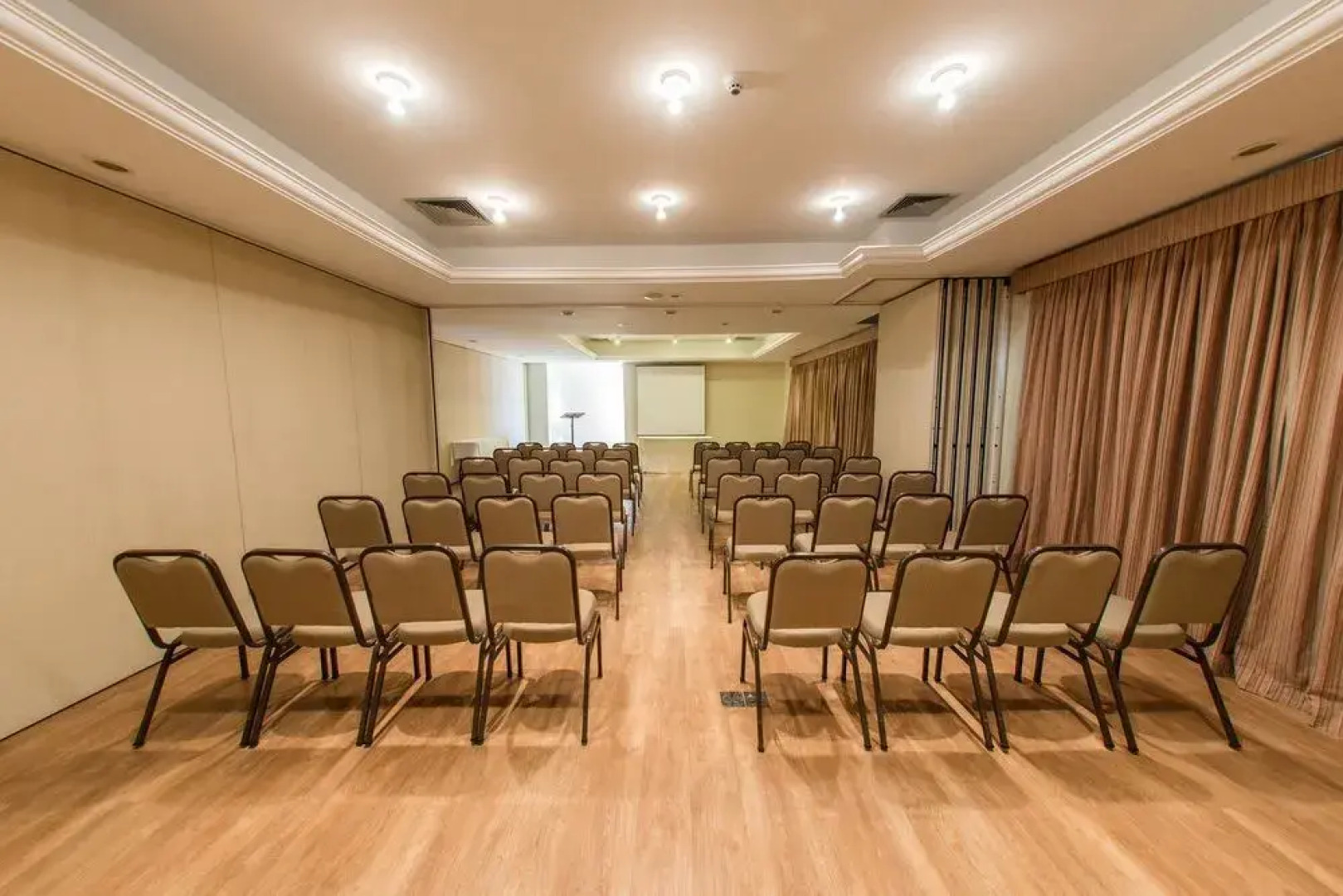 Summit Suites Hotel Taubate