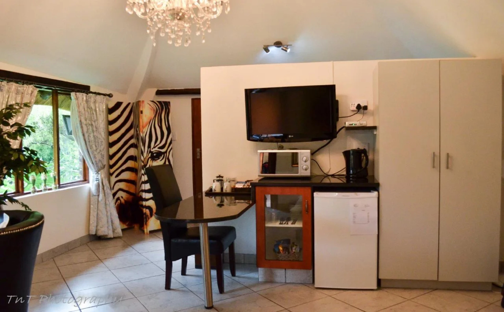 Five A Morris Bed and Breakfast