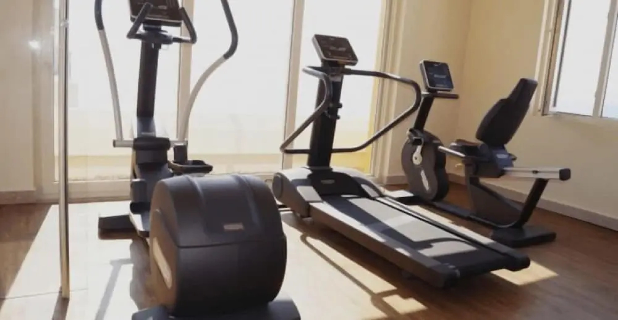 Romantic Zone V177 Studio