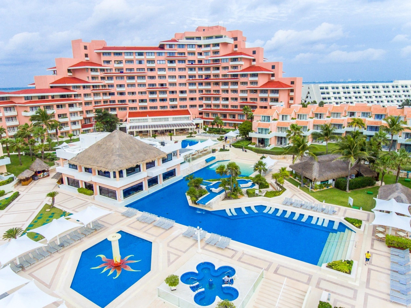 Wyndham Grand Cancun All Inclusive Resort & Villas