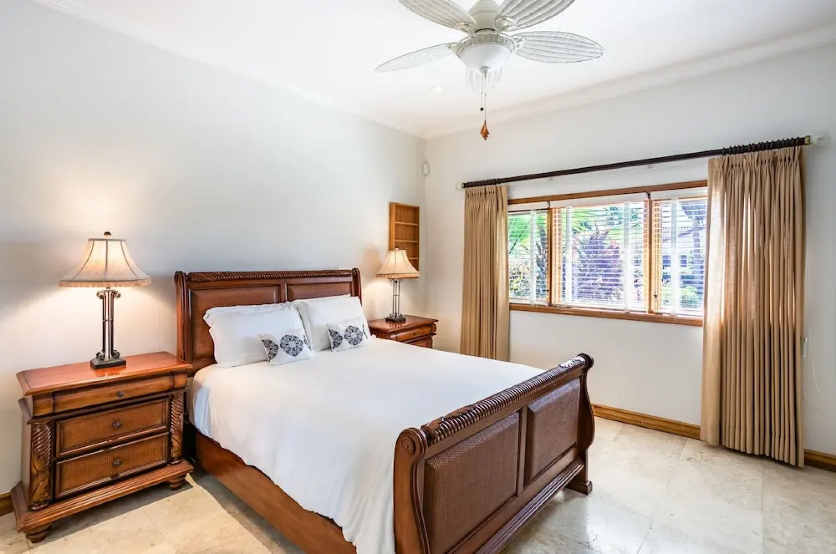 Maridadi by Cayman Villas