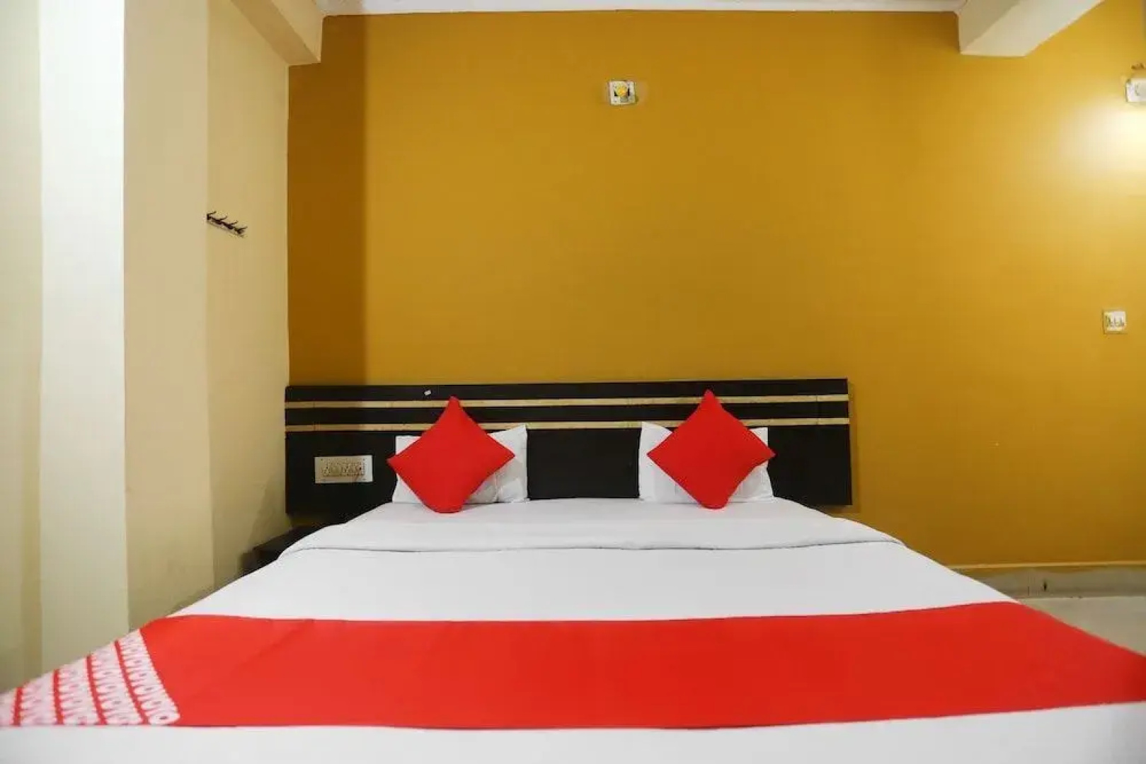 Hotel Trishakti by OYO Rooms