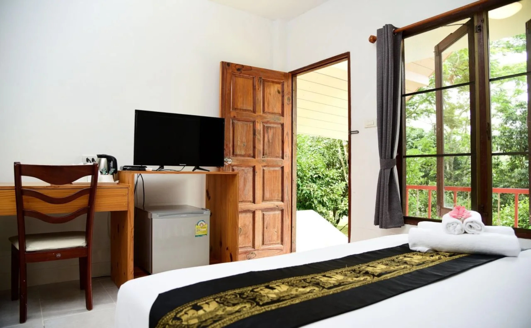 Les Robinsons De Ranong Resort