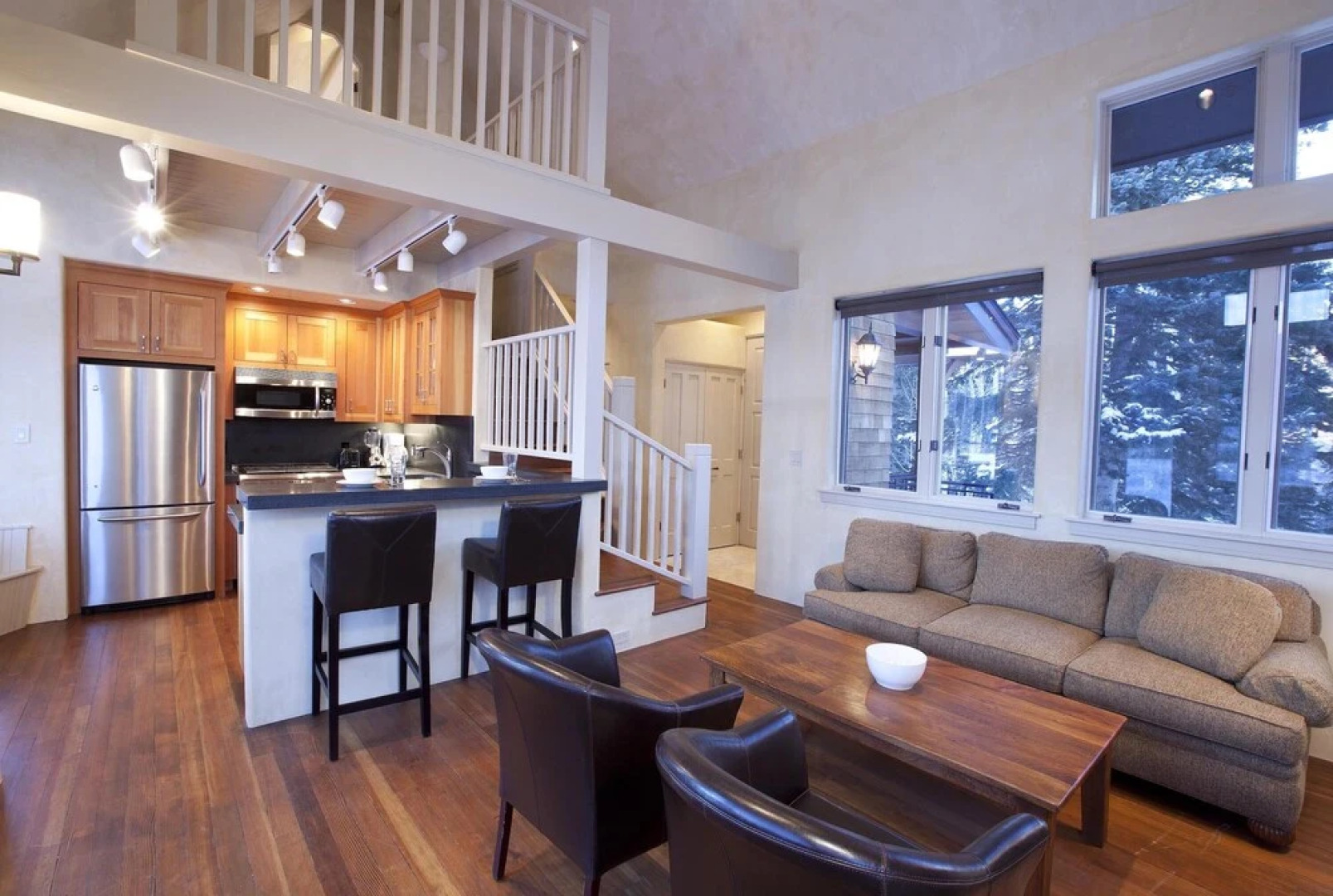 Hood Park Manor - 9 Br Home