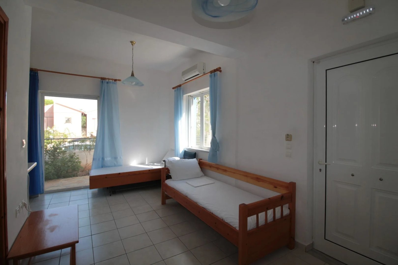 Alexis Apartments