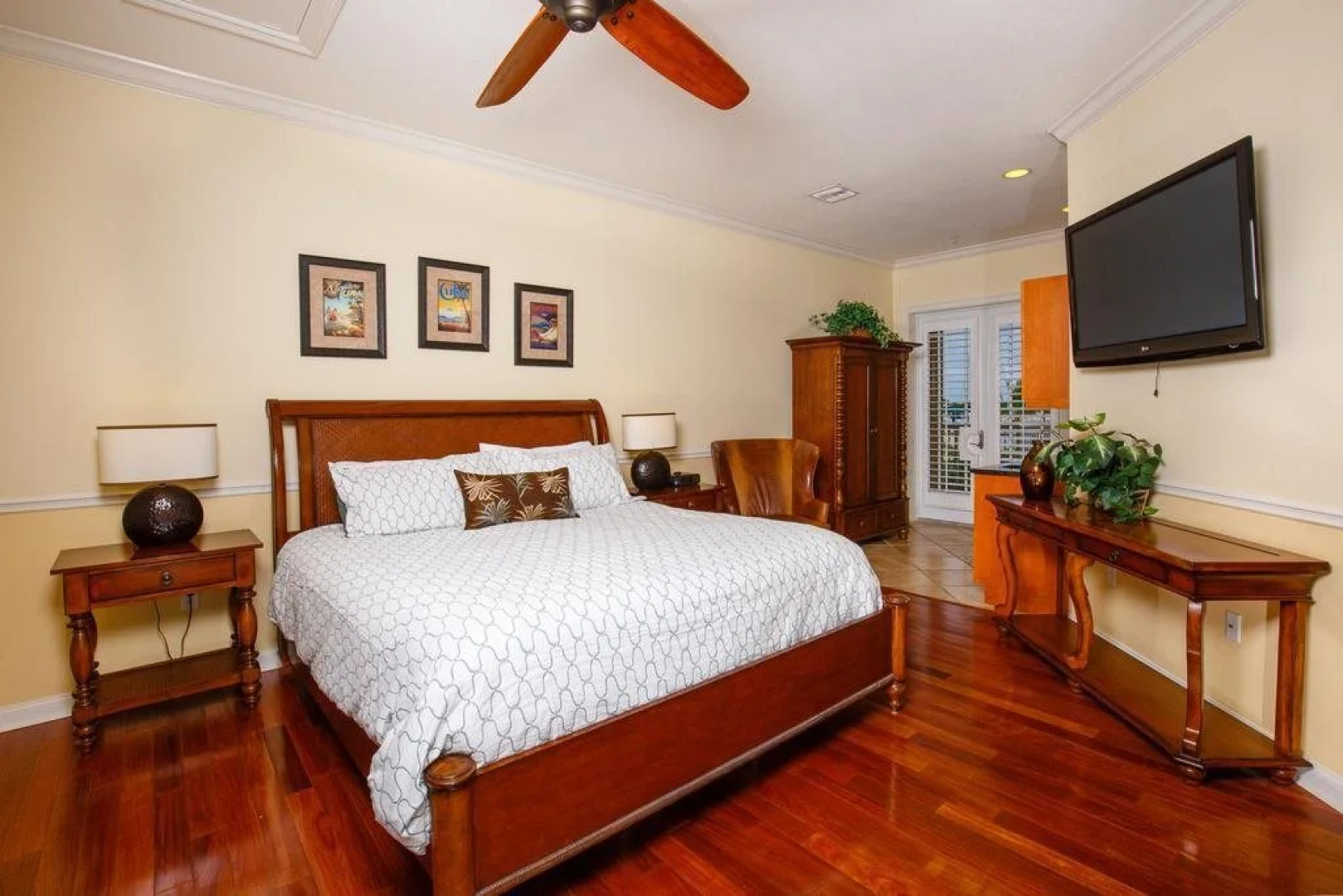 Key West Harbour Oceanfront Suites