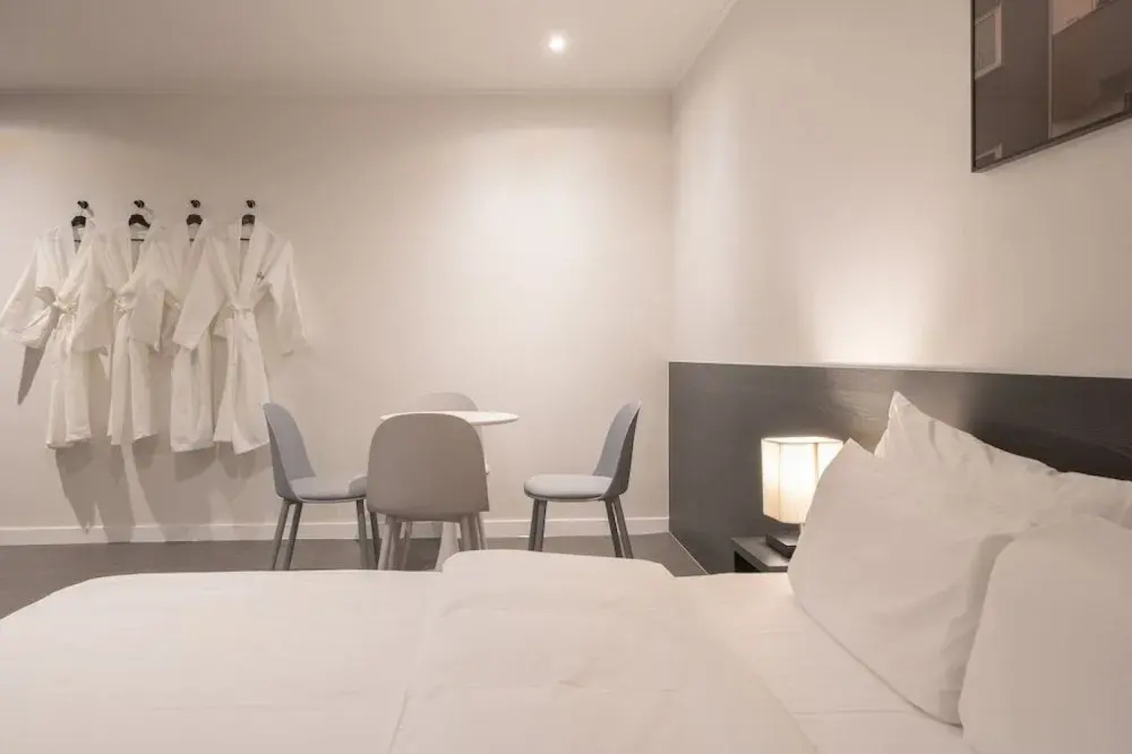 Workers Hotel Daejeon by Aank