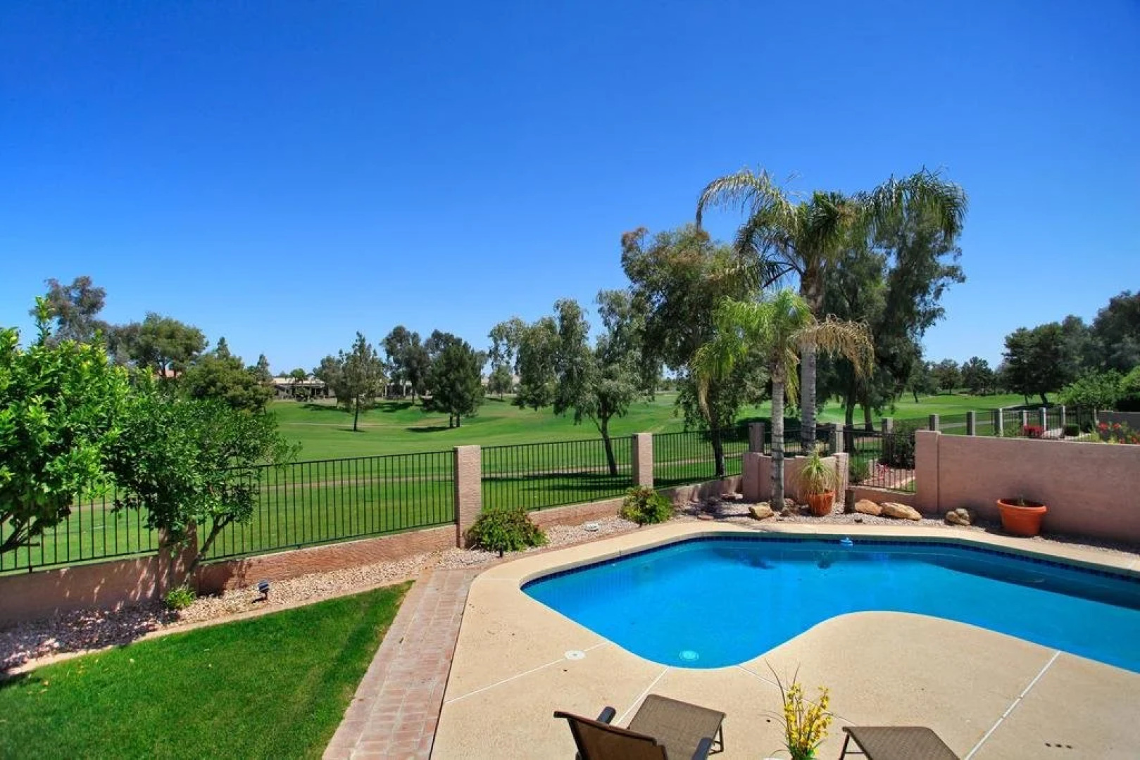 Chandler - 4 Bedroom Home - Chandler