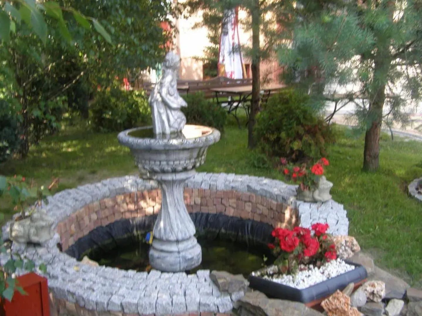 Noclegi-Zajazd"Mieszko"