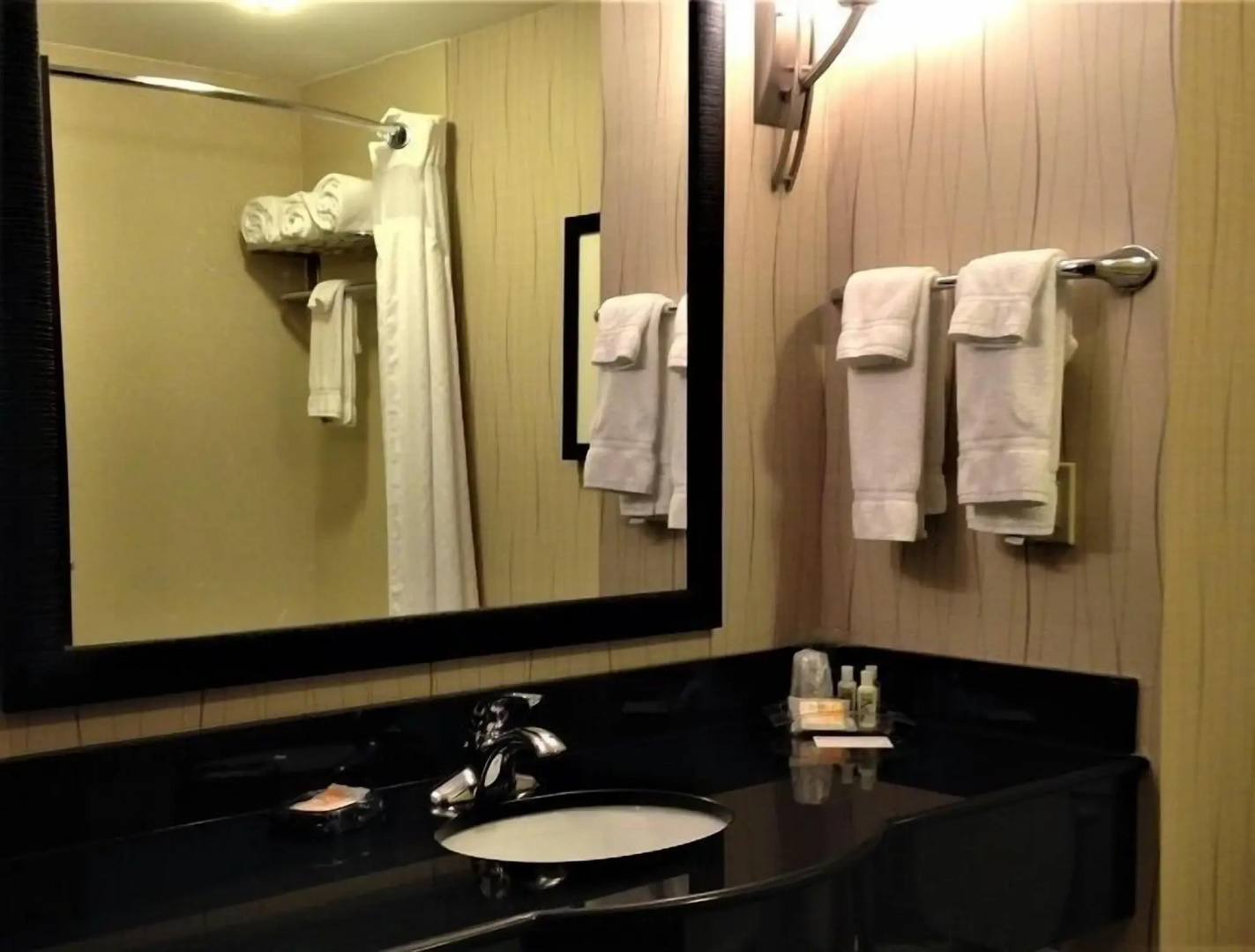 Holiday Inn Hotel & Suites Tulsa South by IHG