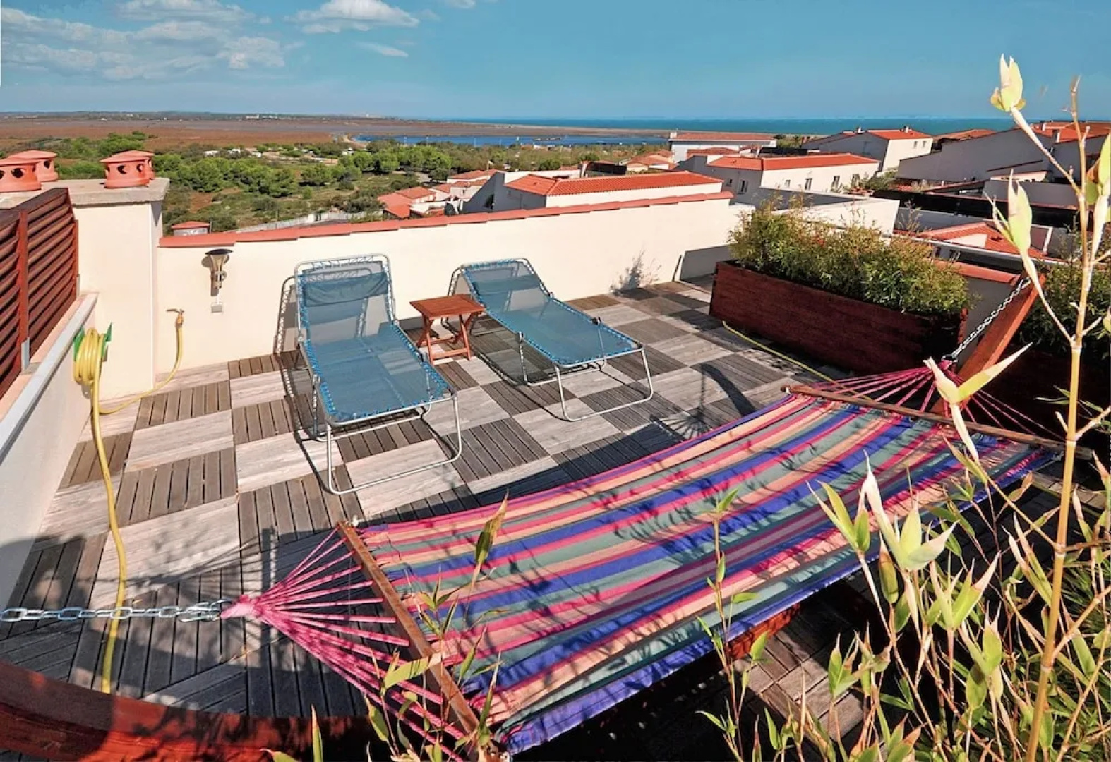 Villa With 2 Bedrooms in Saint Pierre la Mer, With Wonderful sea View