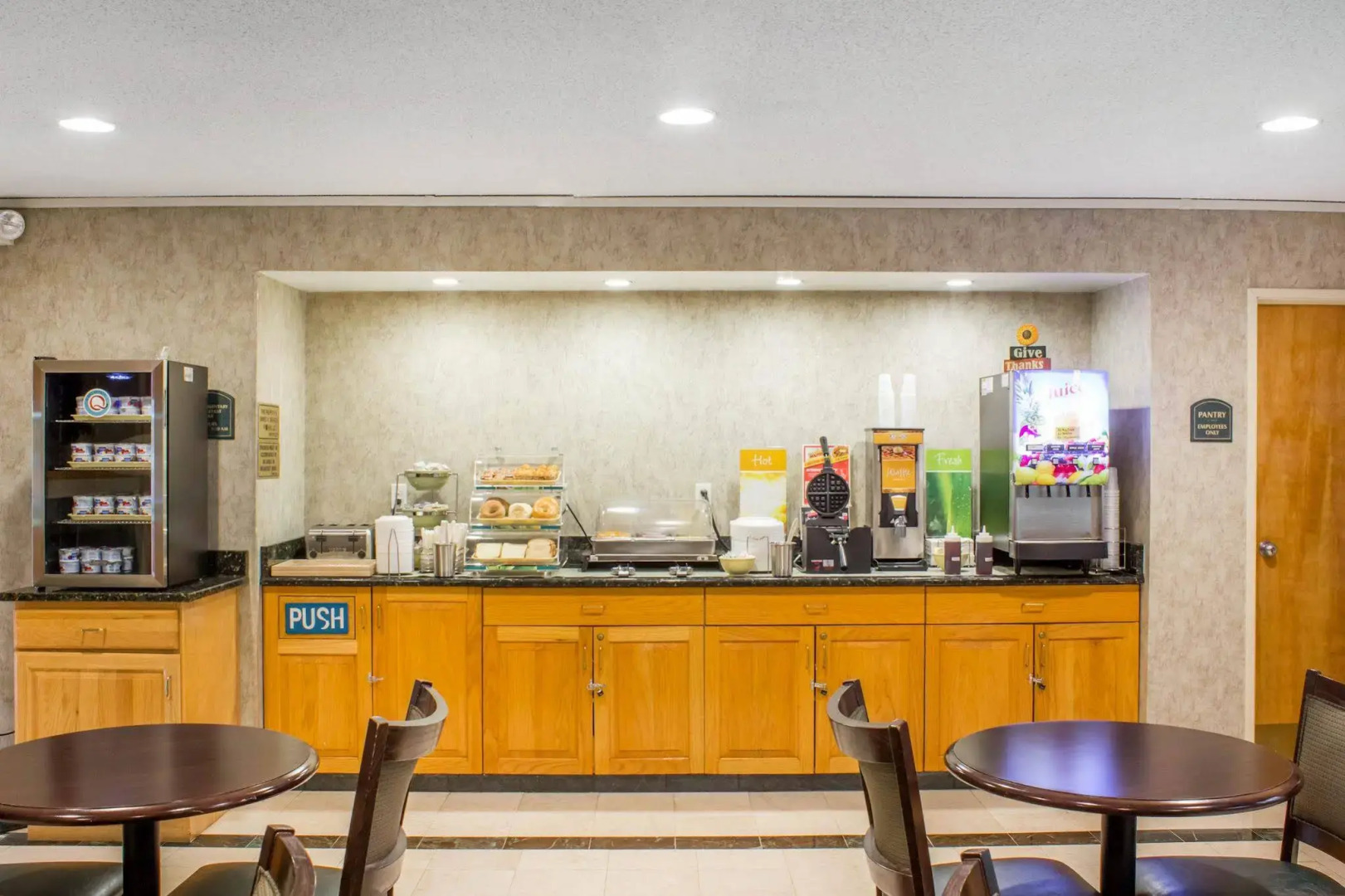 Econo Lodge Raleigh near Walnut Creek Amphitheatre