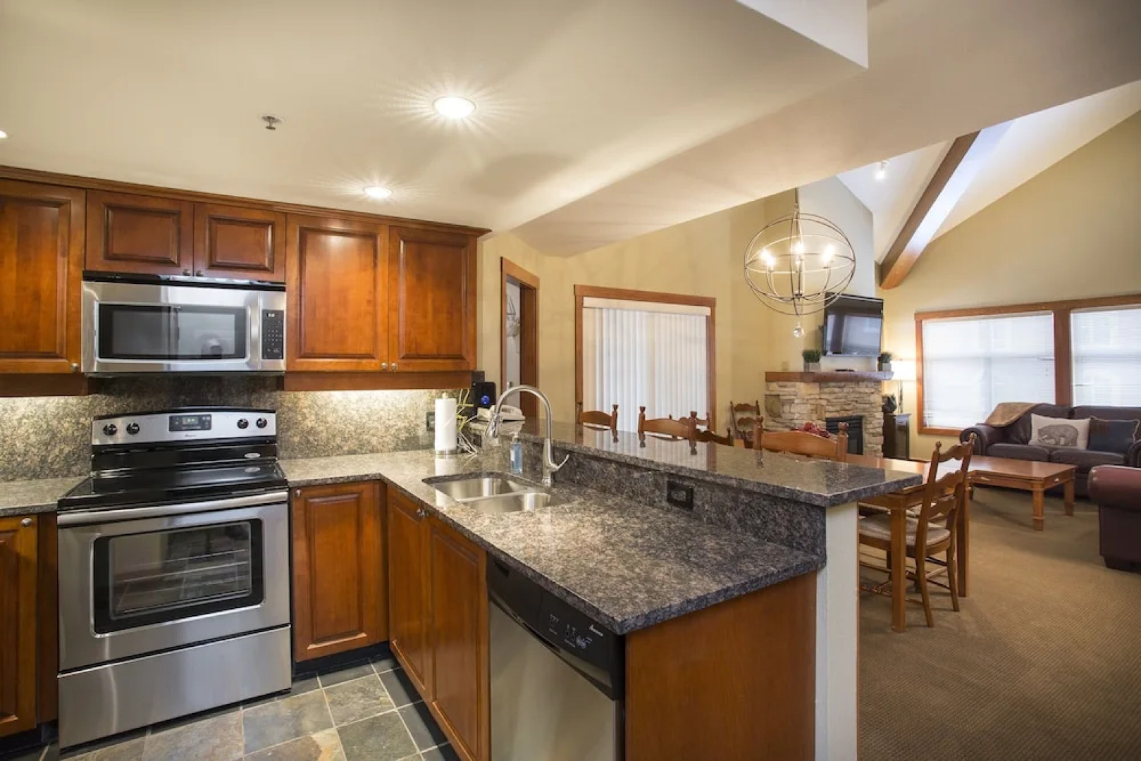 3322 - Two Bedroom Deluxe Powderhorn Lodge 2 Condo by RedAwning