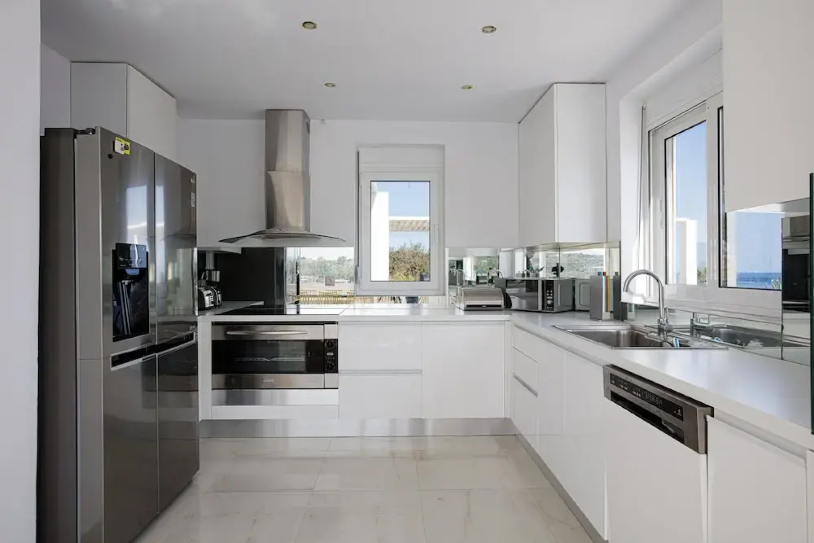 Luxurious Villa With Amazing 360 sea Views Infinity Pool 500m From the Beach