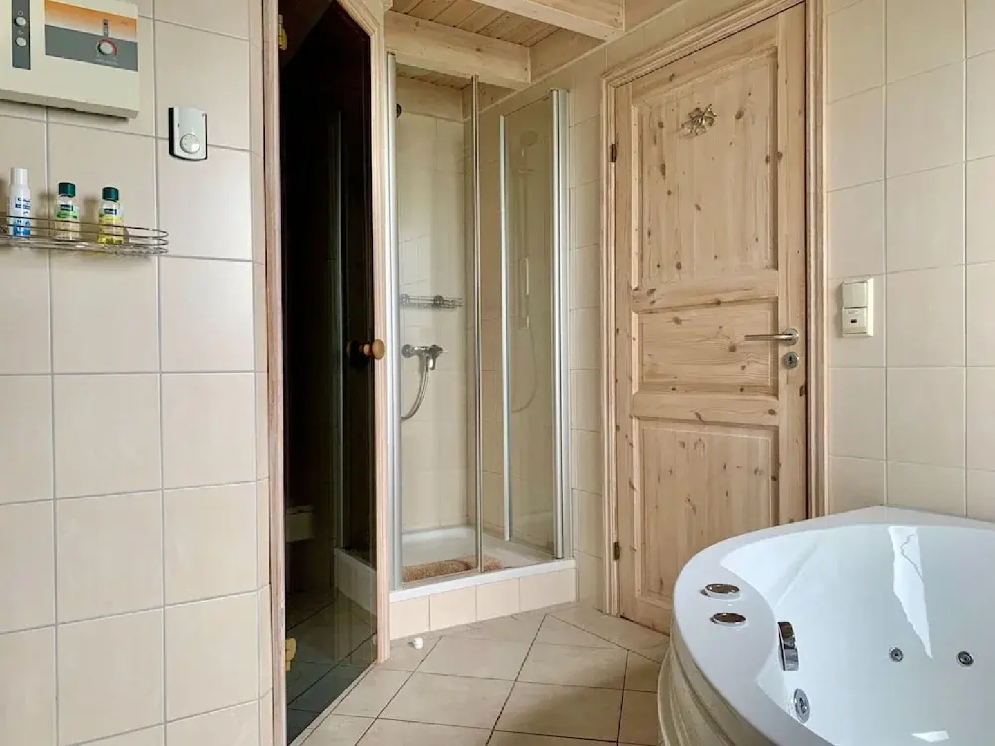 Nice Holiday Home in Dummer Near Lake