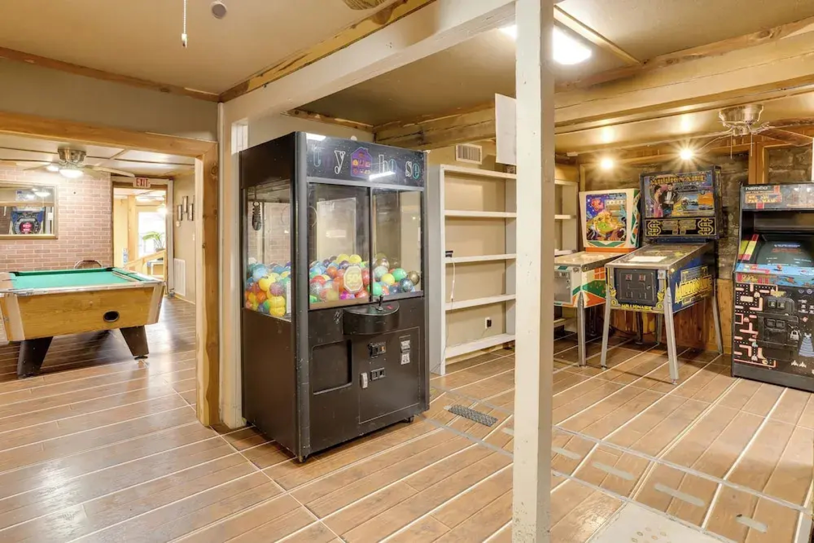 Historic Hardy Home w/ Game Room on Main Street