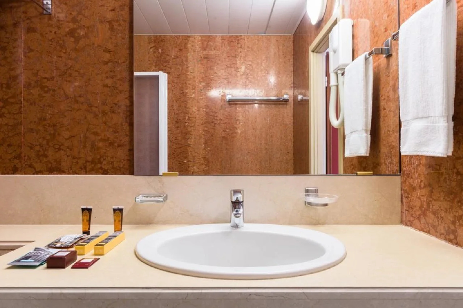 B&B Hotel Milano Aosta