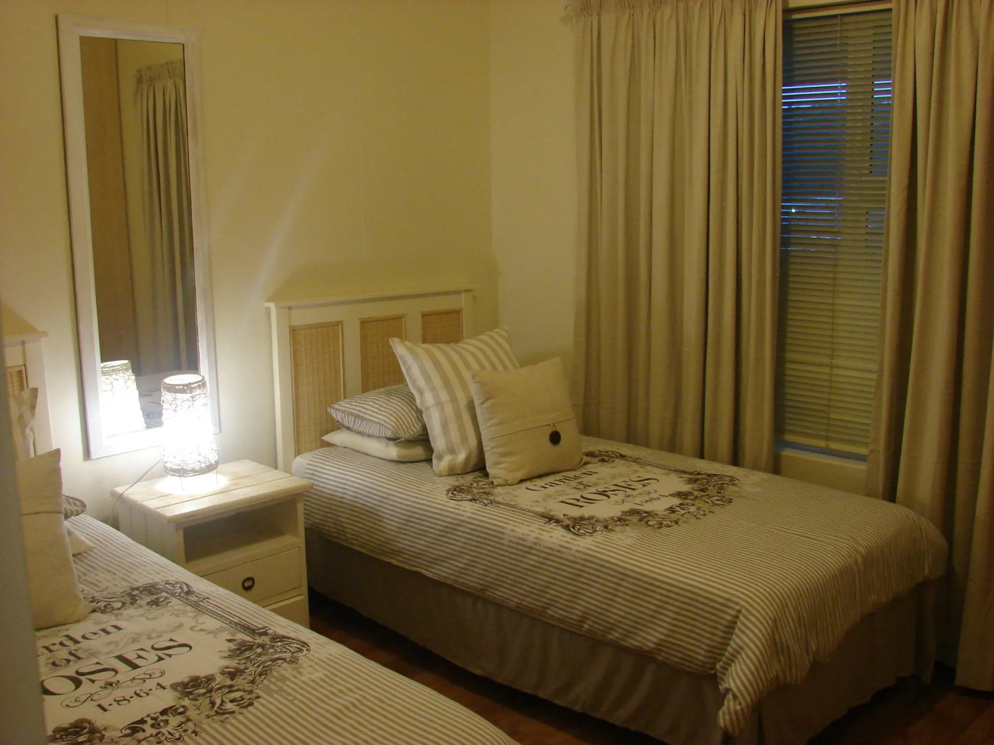 Vista Bonita Apartments