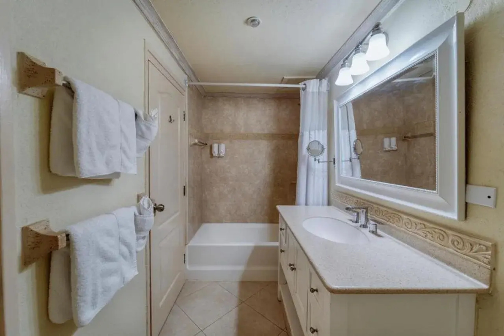 Southern Palms Beach Club