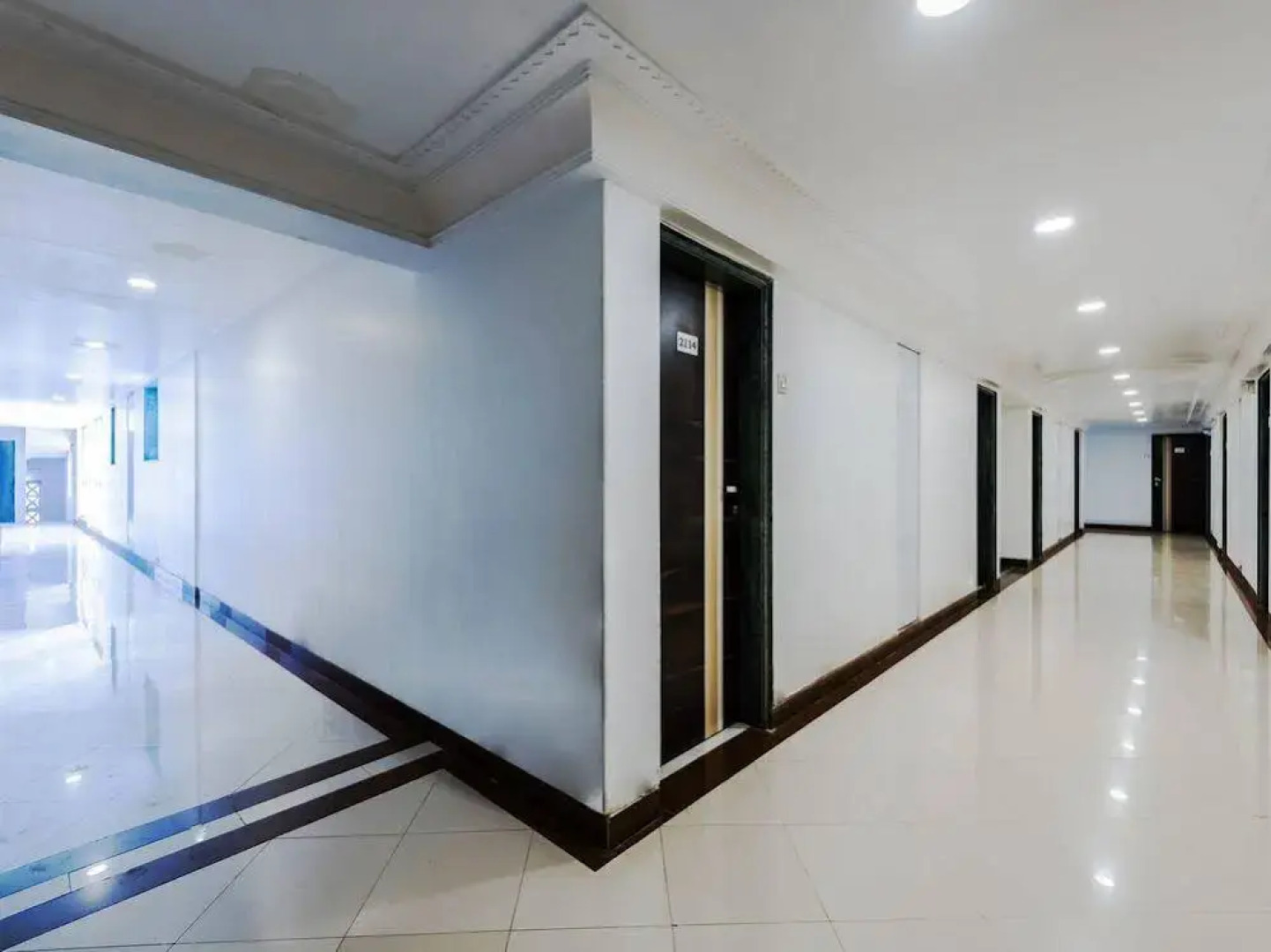 OYO Premium Lonavala Old Highway