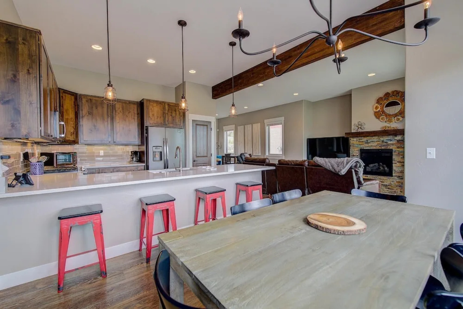 Mountain Getaway Stunning Views HOT TUB