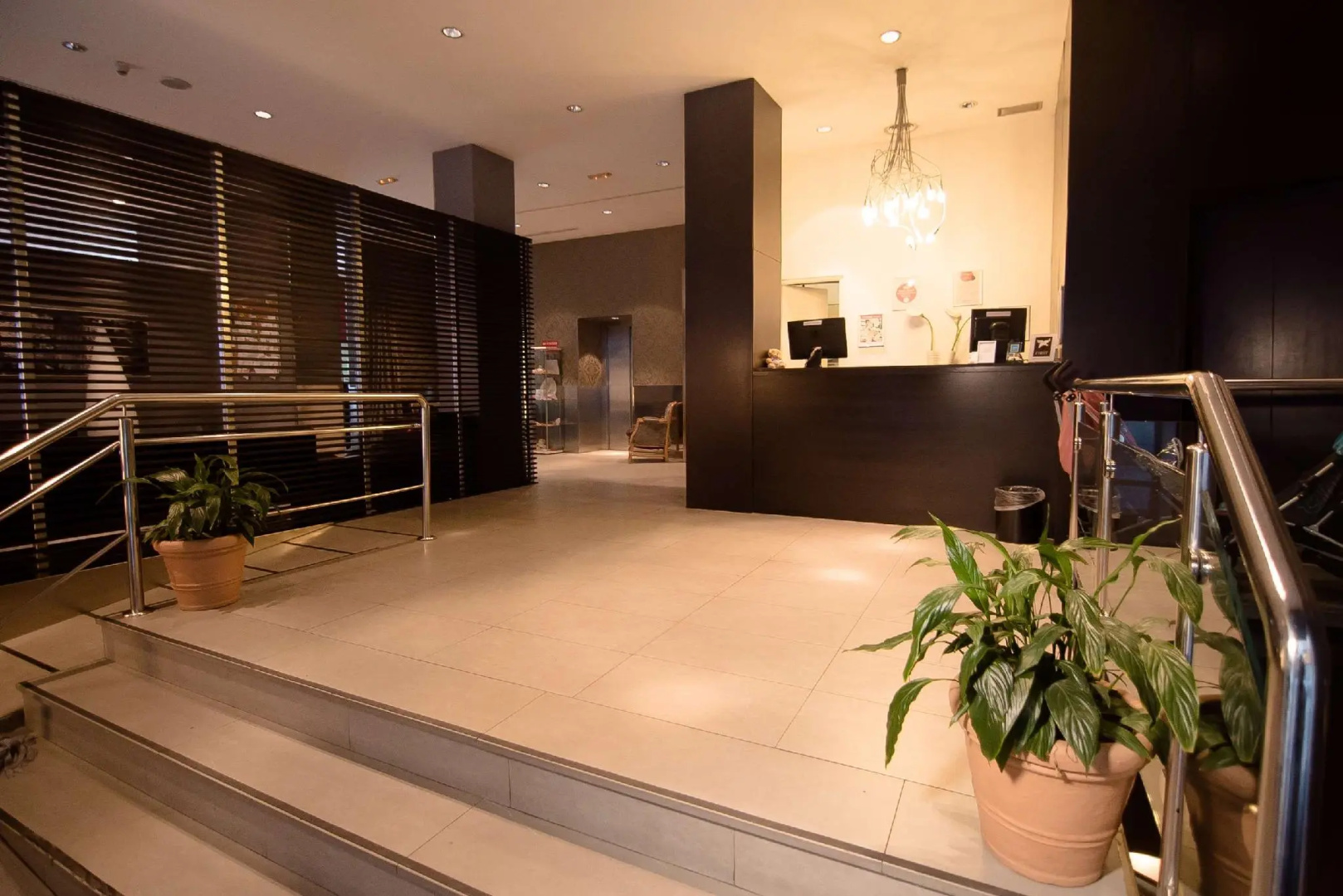 Отель Petit Palace Triball