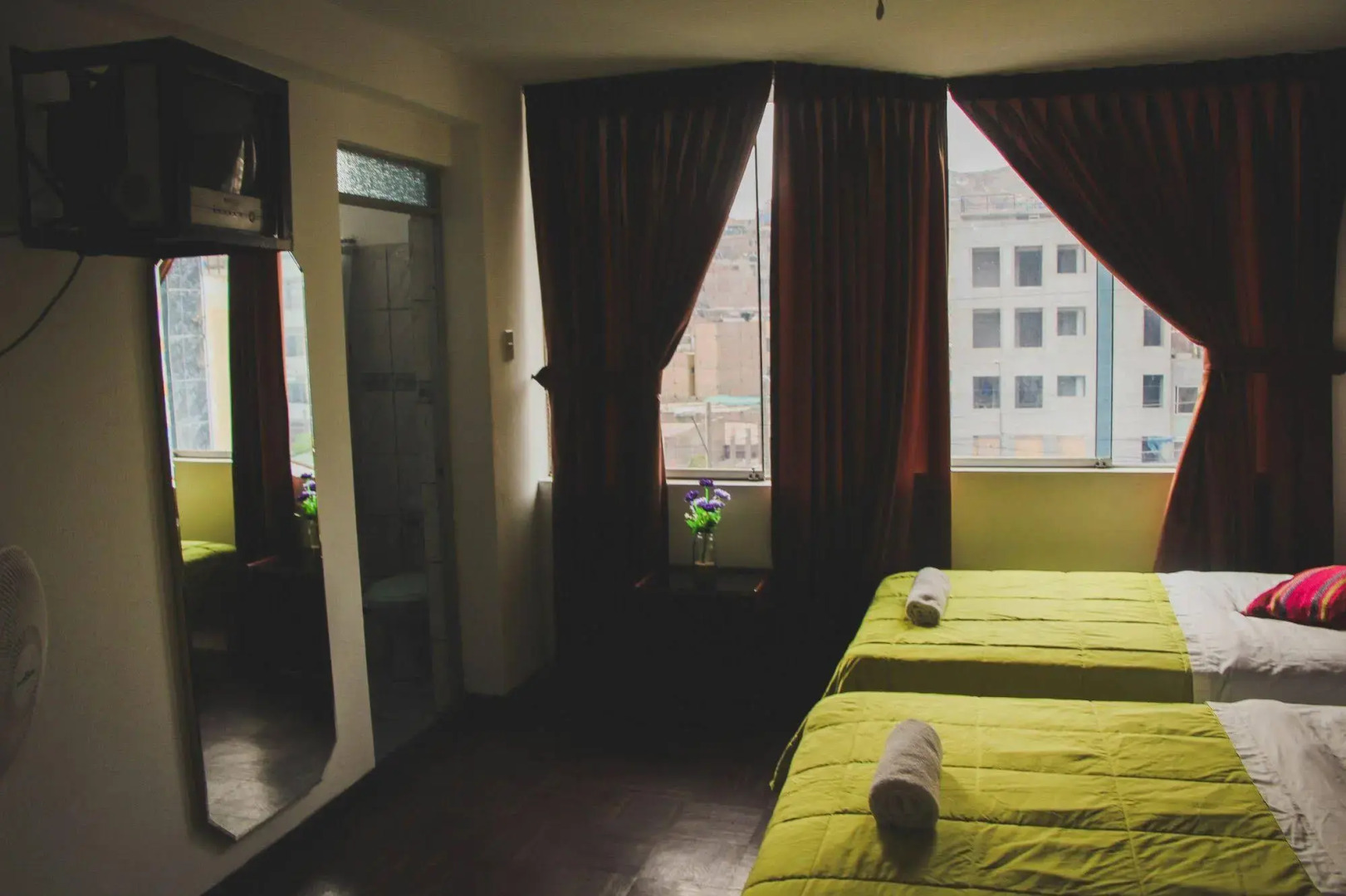 Tupac Hostel - Lima Airport