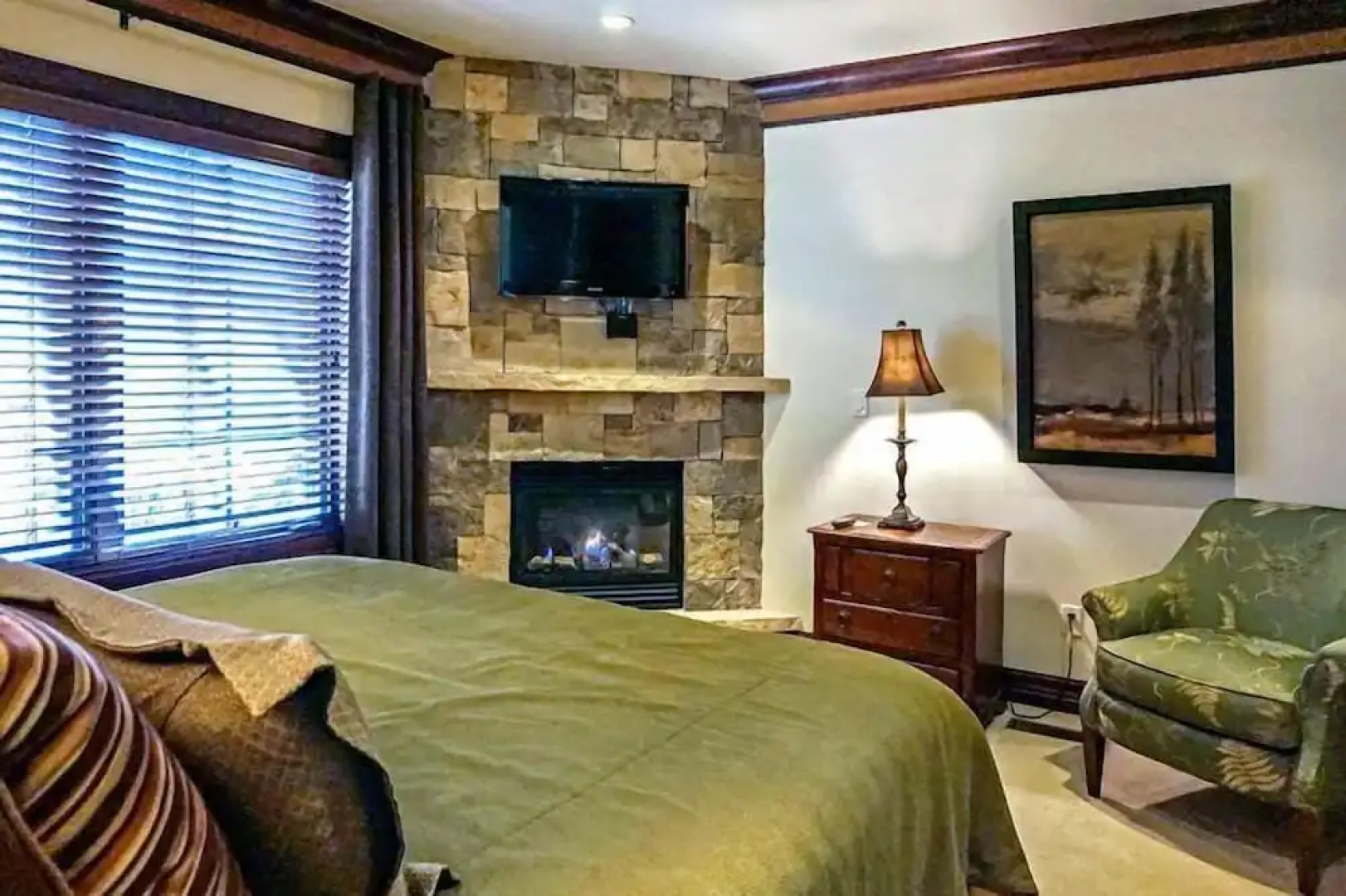 Ski-In, Ski-Out 4 Bedroom Luxury Townhome in Snowmass Village