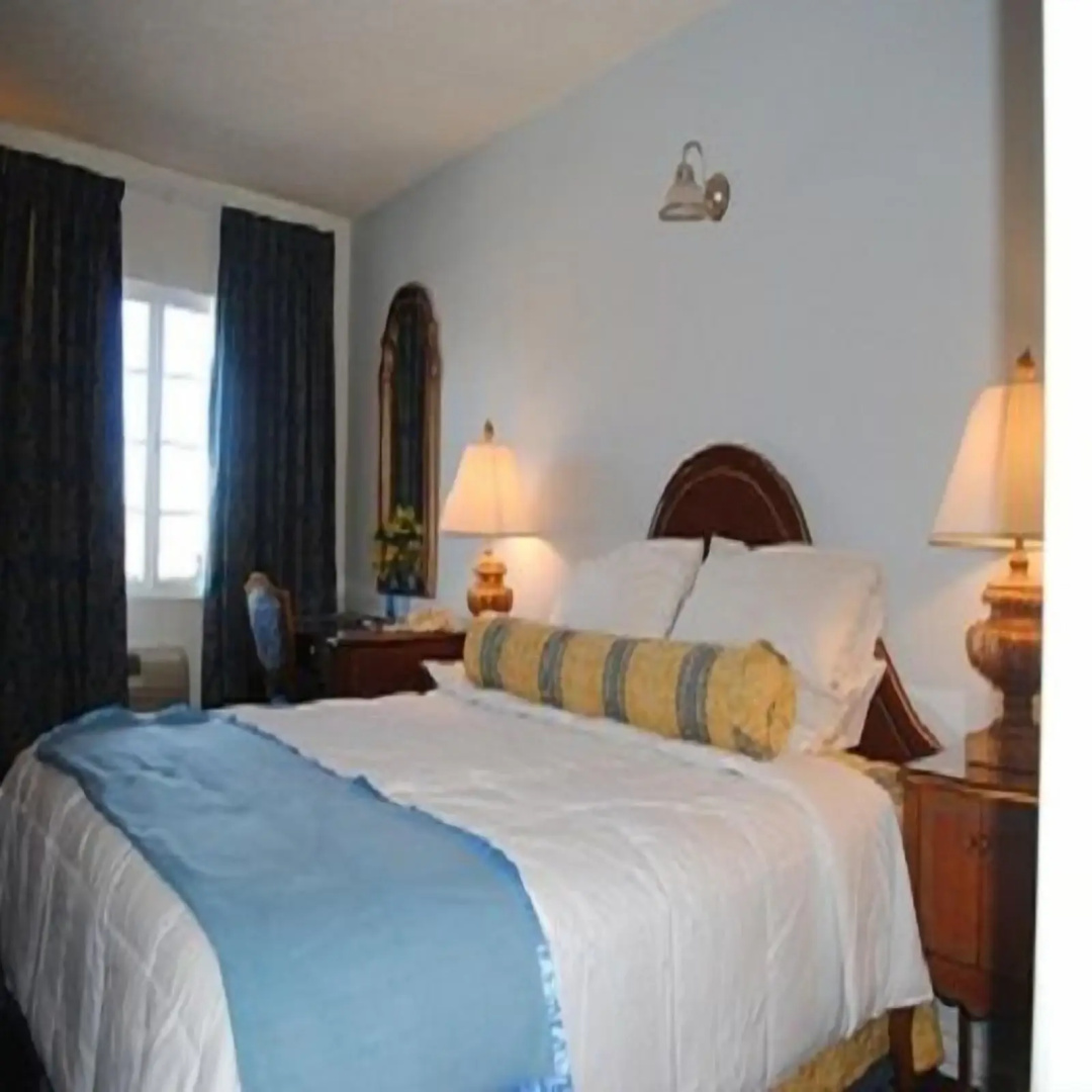 Travel Inn And Suites