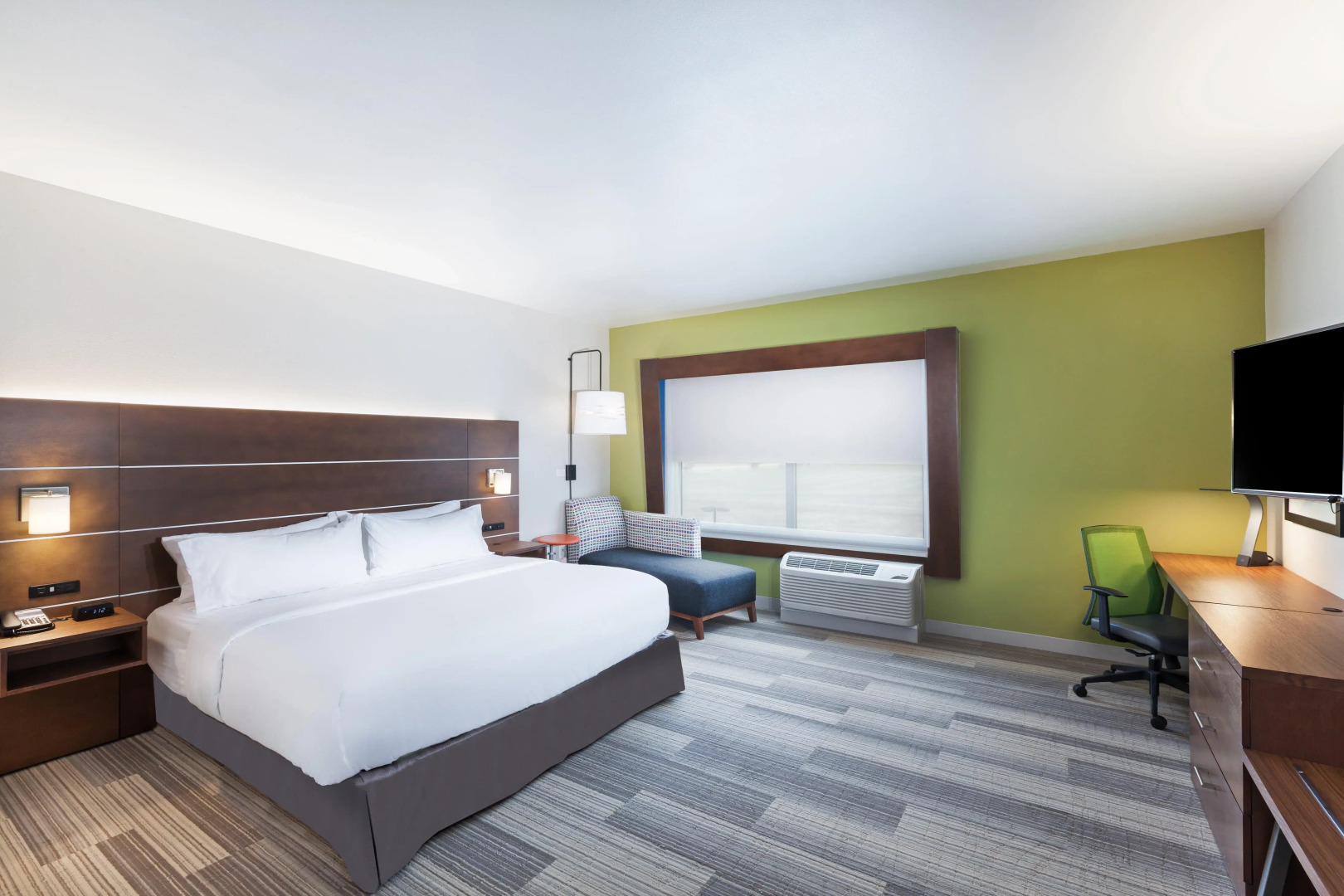 Holiday Inn Express & Suites Chanute by IHG