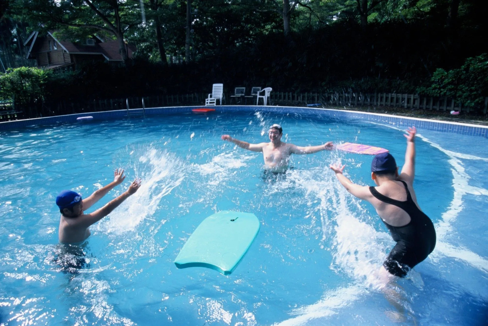 Atunas Holiday Country