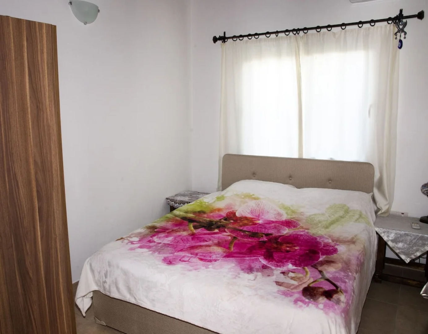 Seaside House 2 Double Bedrooms With Spectacular Mountain Sea View