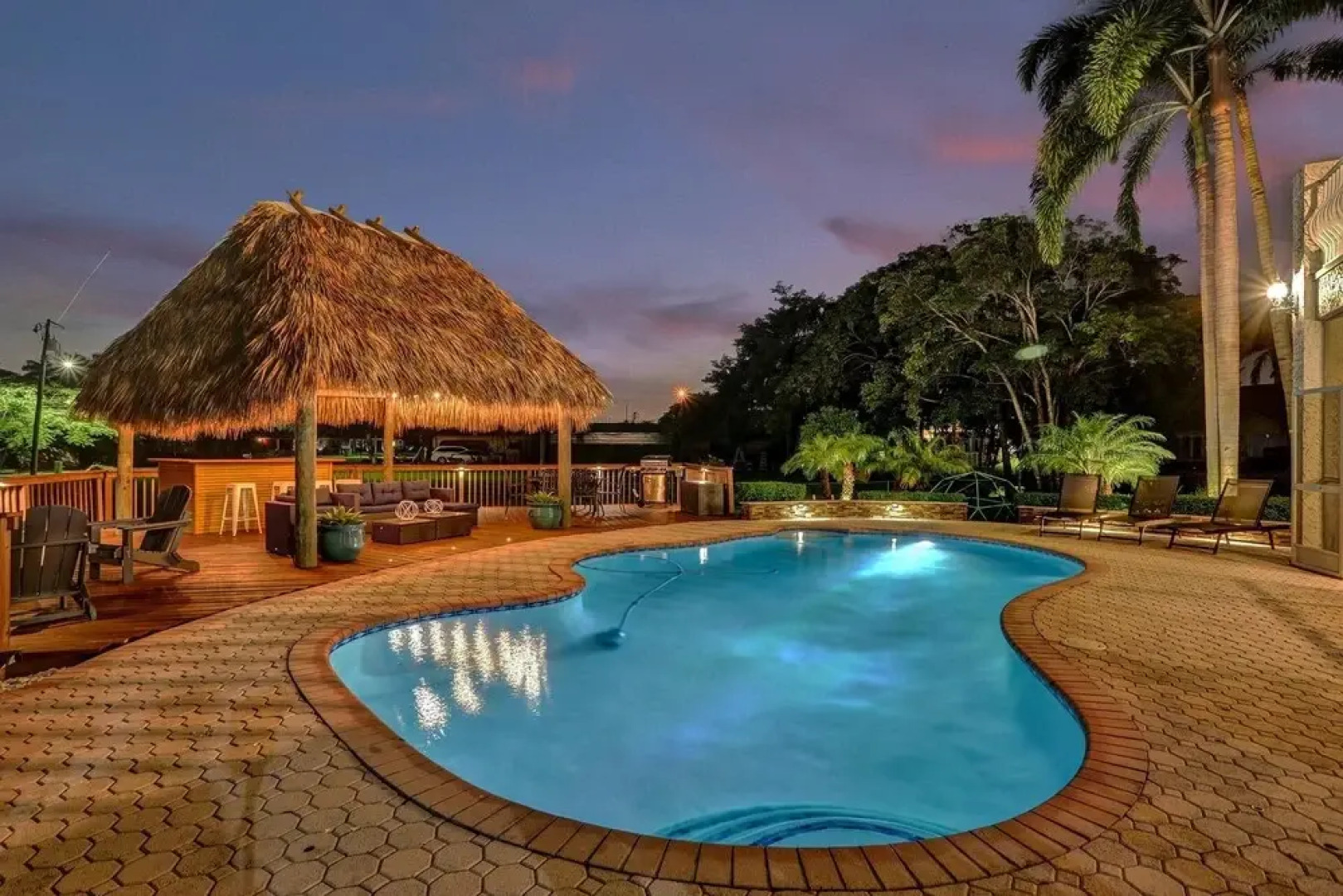 Casa Mila 7BR with Private Heated POOL