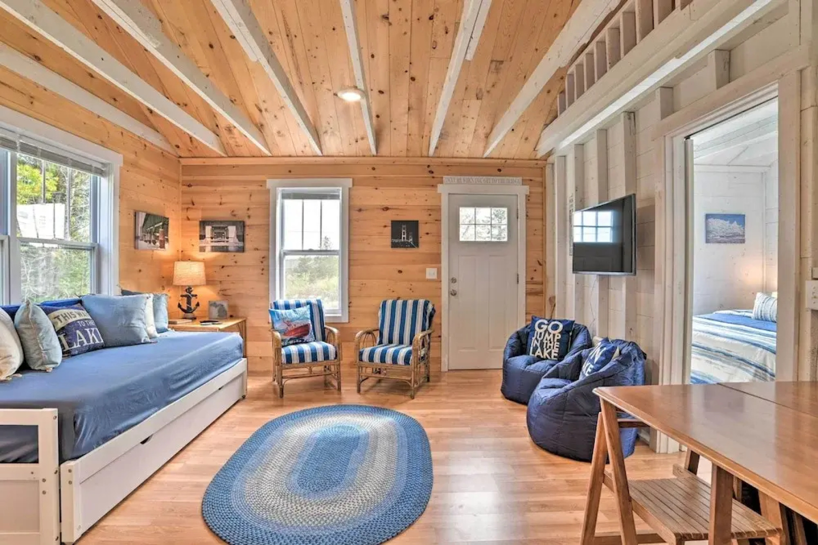 Cozy Cedarville Cottage - Walk to Lake Huron!