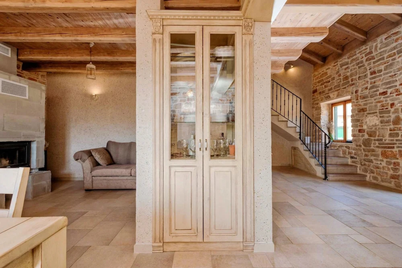 Villa With 5 Bedrooms in Stari Grad, With Private Pool, Enclosed Garden and Wifi Near the Beach