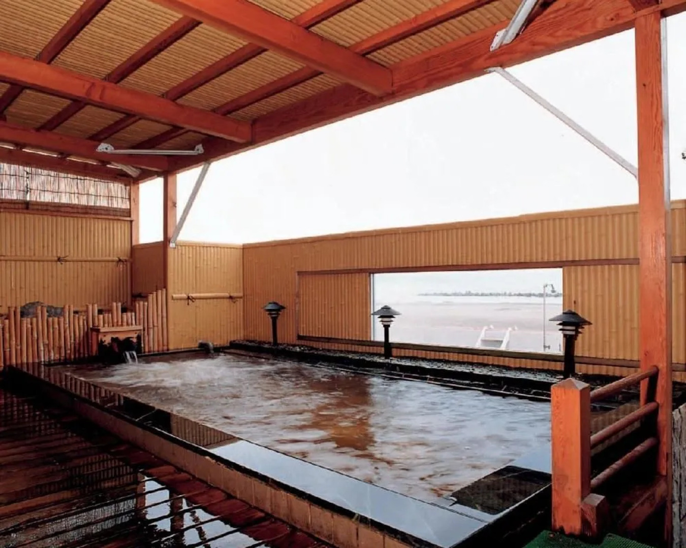 Kamogawa Universe Hotel