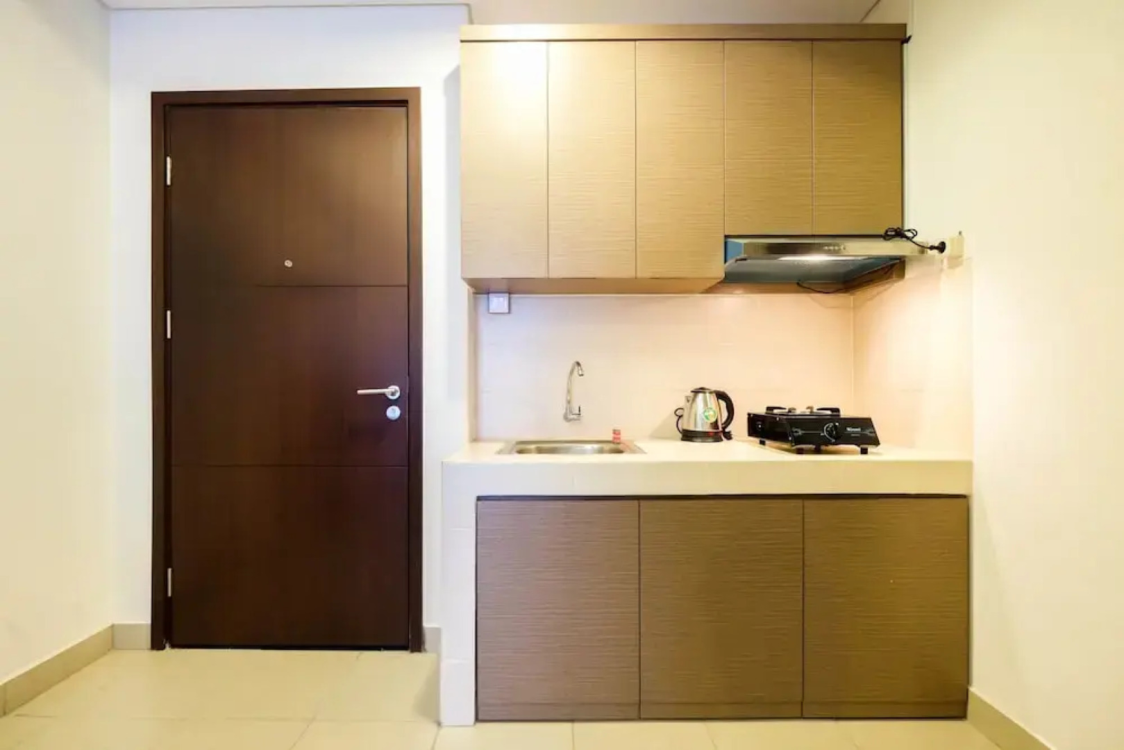 Modern Minimalist 1BR Saveria Apartment near AEON Mall & ICE BSD
