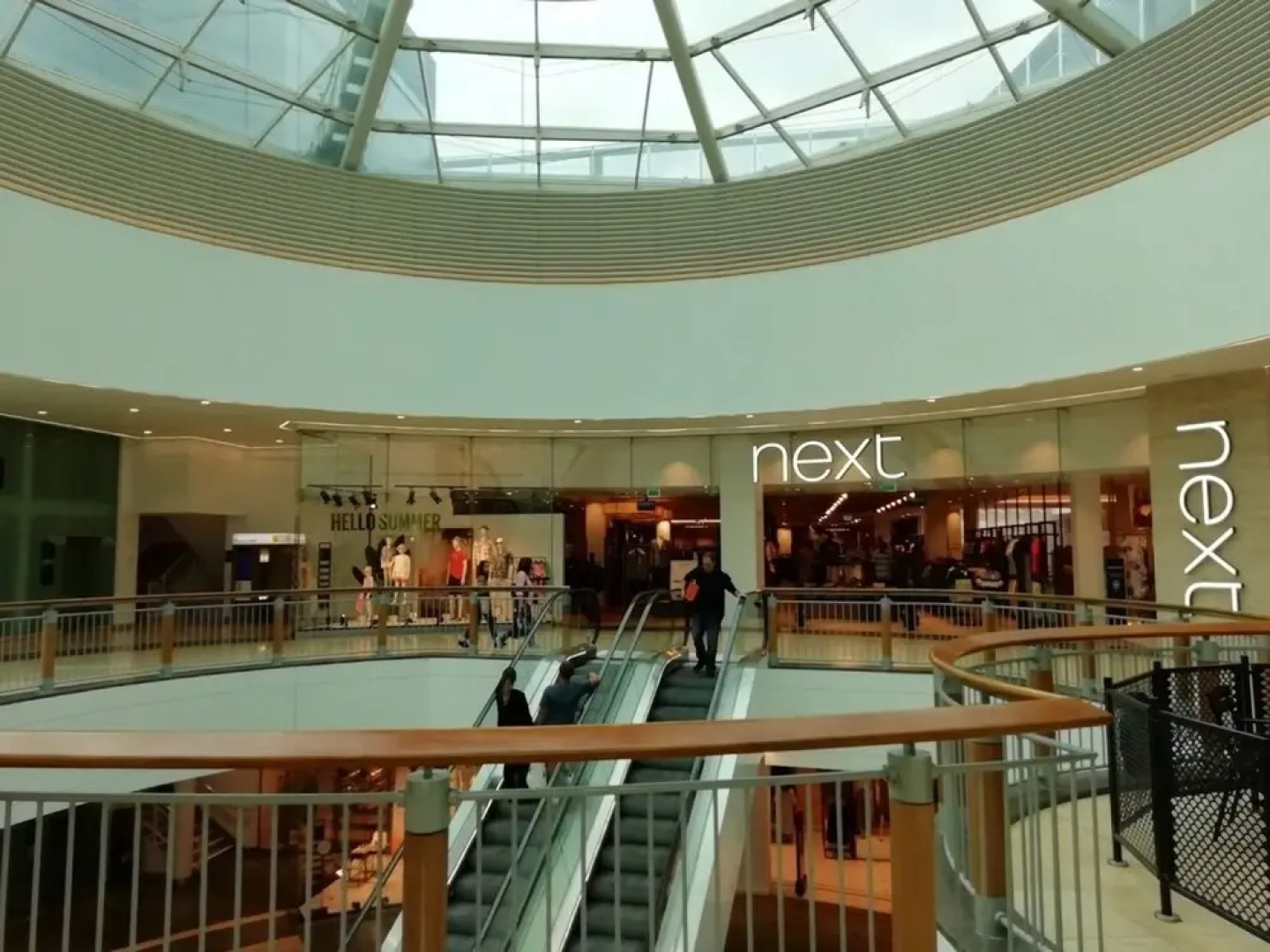 Luxury One Bedroom Apartment