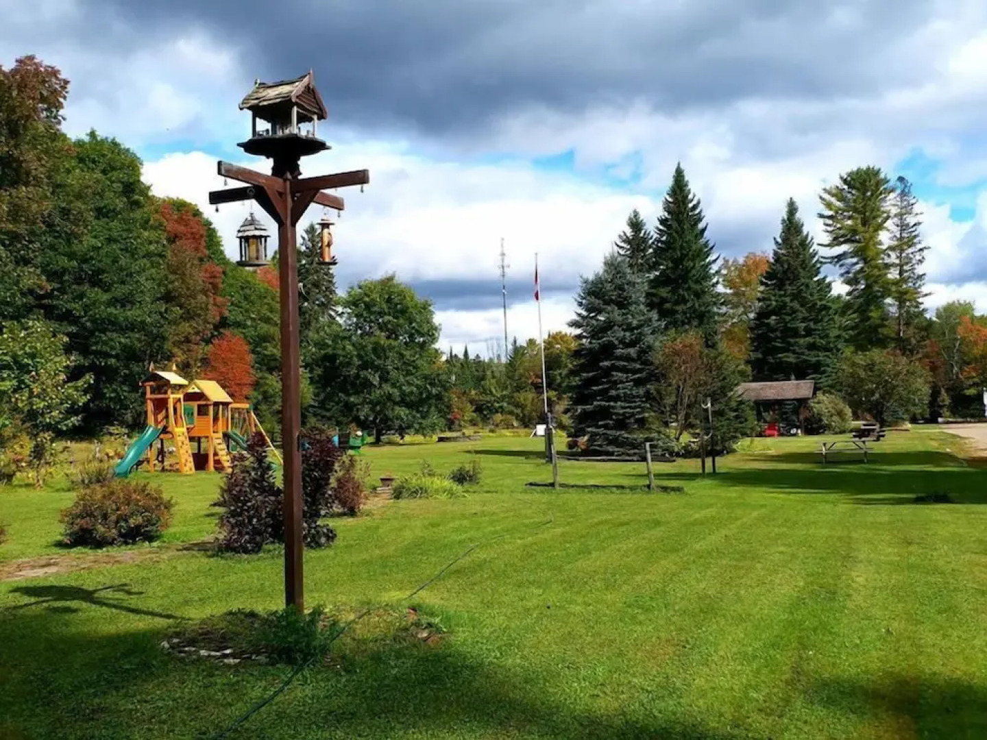 Dwight Riverside Inn