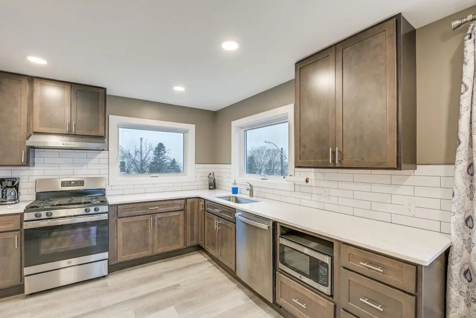 Newly Renovated Maine Retreat: Deck w/ Ocean View!