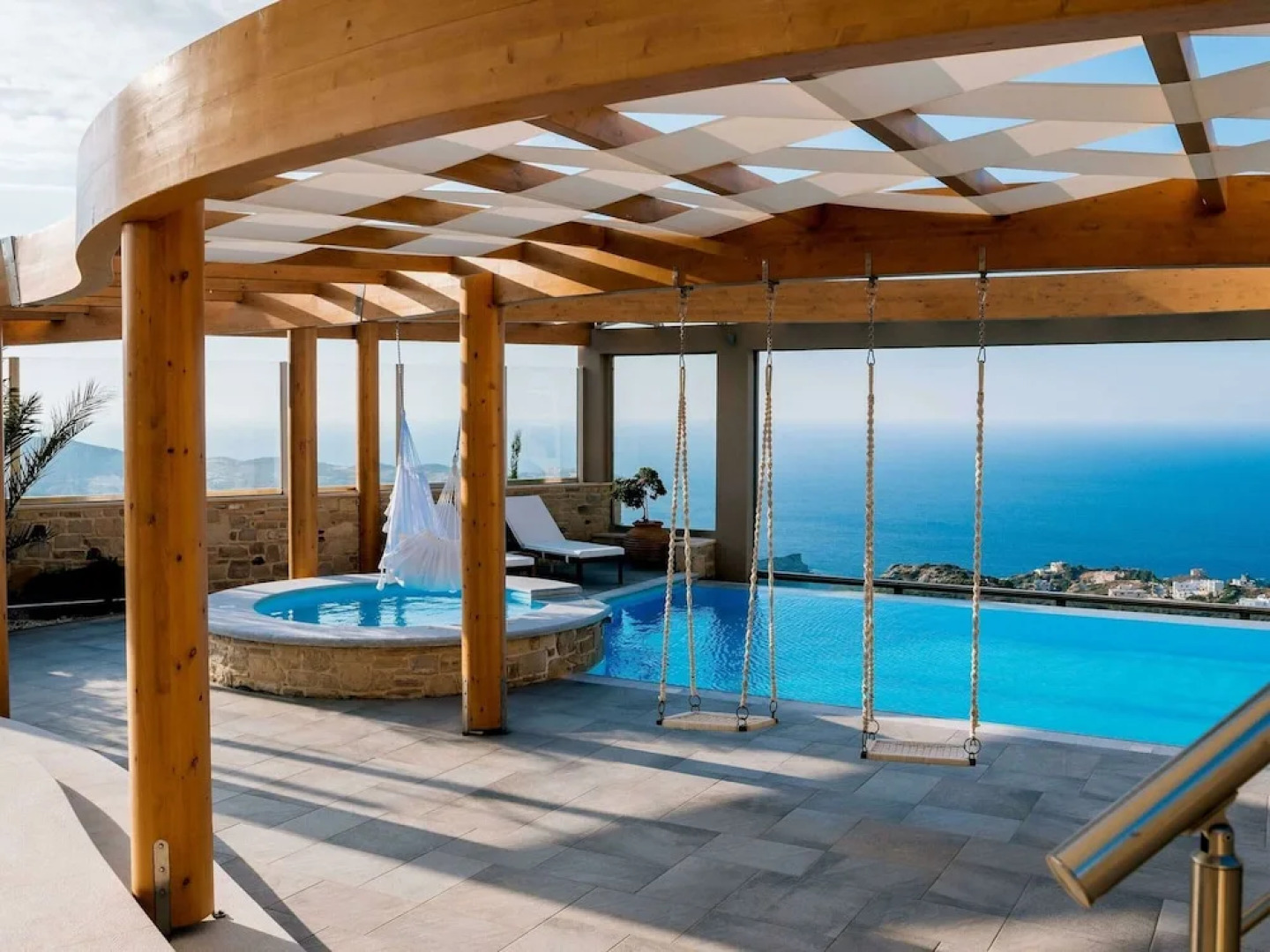 Luxury Villa With Heated Pool 700m to the Beach