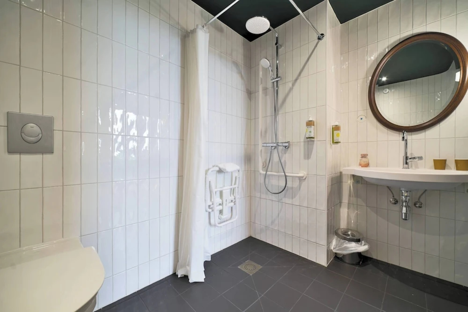 Greet Hotel Cernay Mulhouse