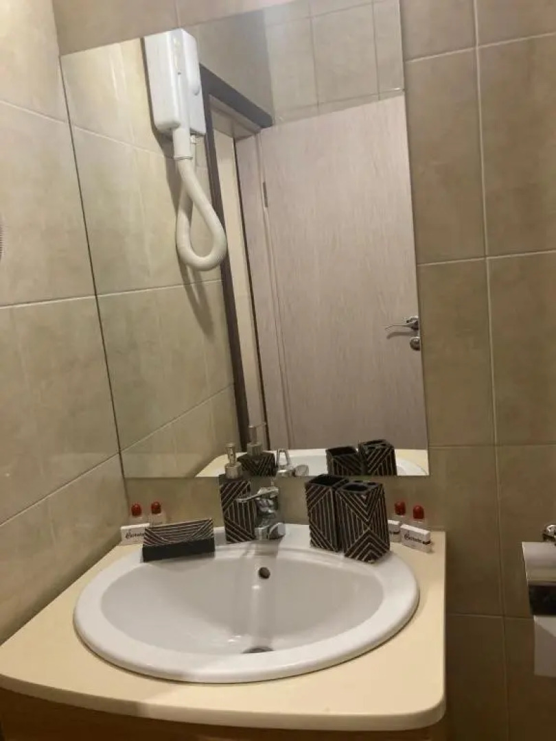 Boutique & Artistic 3 Bedroom Apartment.