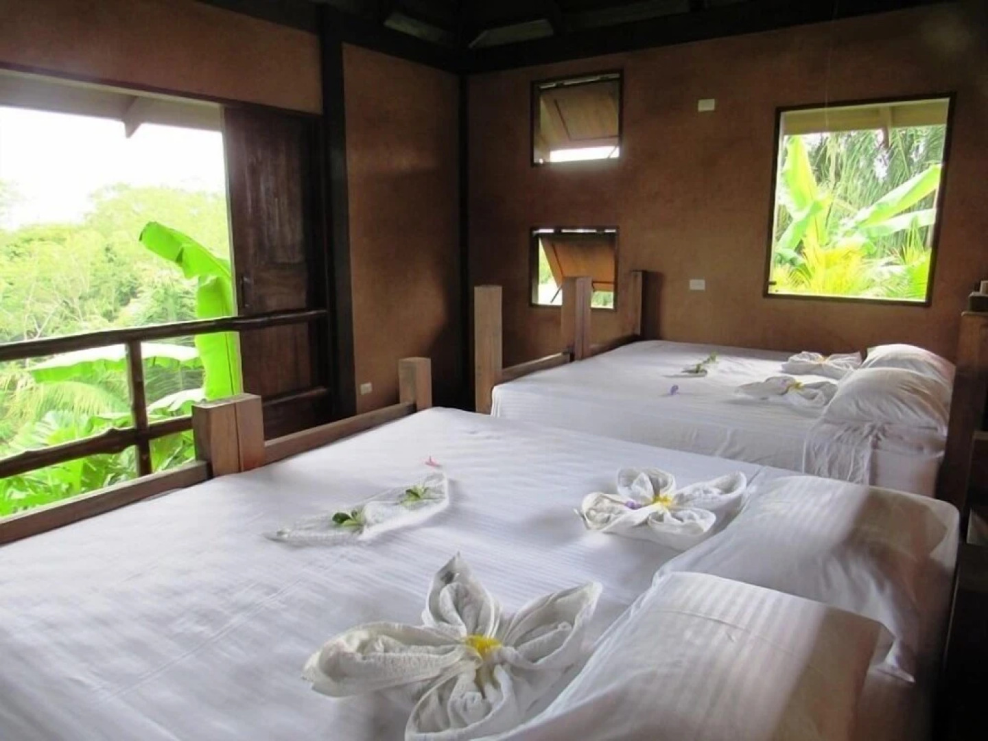 Cirenas Lodge and Regeneration Hub