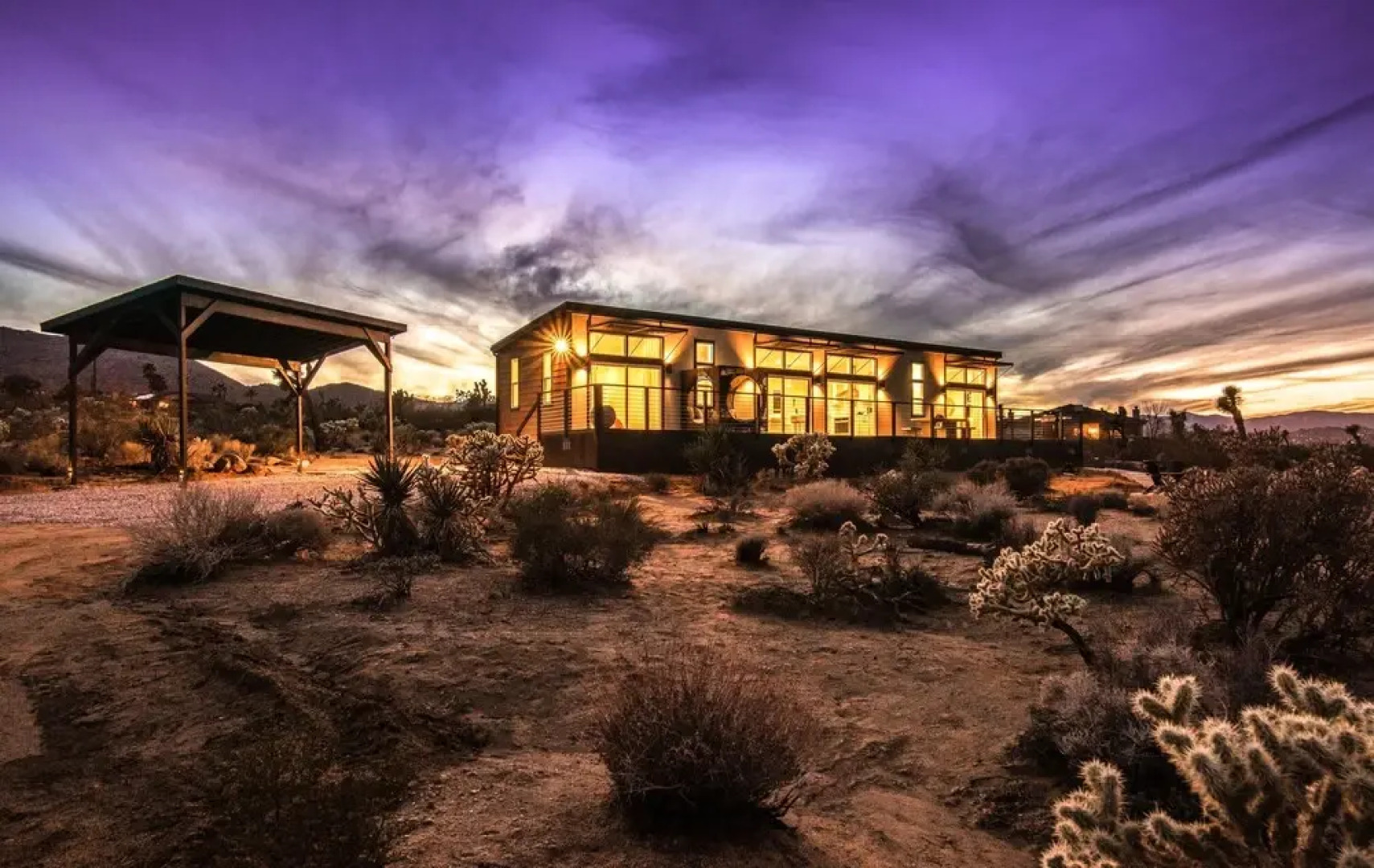 Sagebrush Bungalow - Modern Retreat W/hot Tub, Fire Pit And Bbq! 2 Bedroom Home by RedAwning