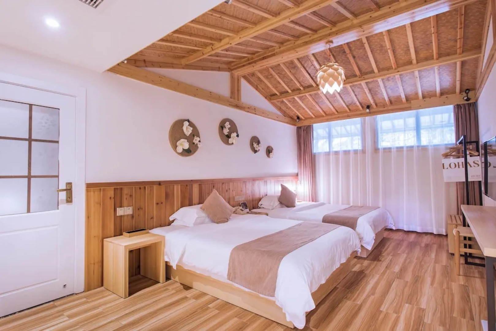 Wuyishan Old Street Sen Live British Inn