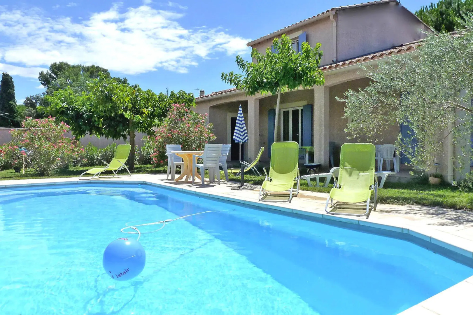 Holiday Home With Pool, Vaison-la-romaine