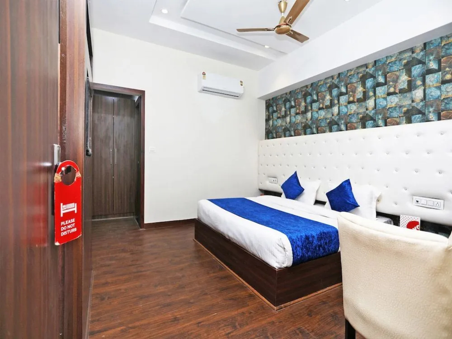 OYO 2616 Hotel Golden Sand